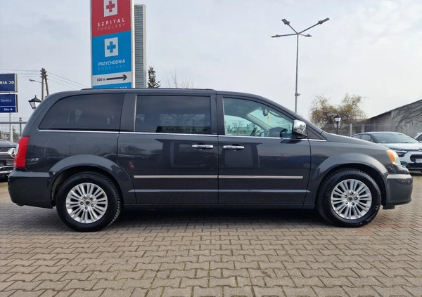 Lancia Voyager cena 44900 przebieg: 258590, rok produkcji 2011 z Kołobrzeg małe 436